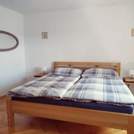Apartment Apartman Pocatky Pocatky